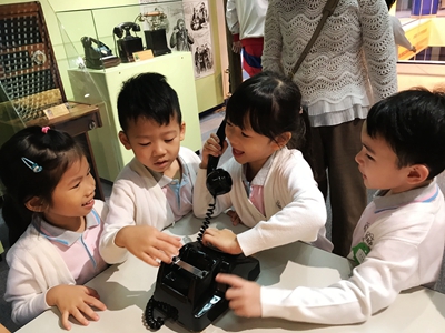 K3 visited the Communications Museum