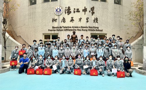 HKP Students Visited the Elderly of the Users of Ping An Tong