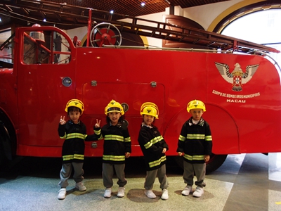 K2 visits the fire station